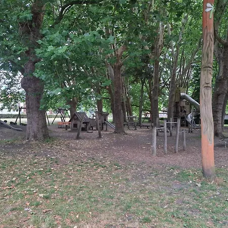 Nyaraló De Volkswasserij, Woning Met Tuin *